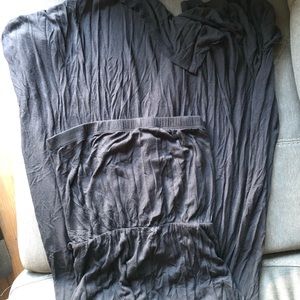 Black Sleeveless Dress